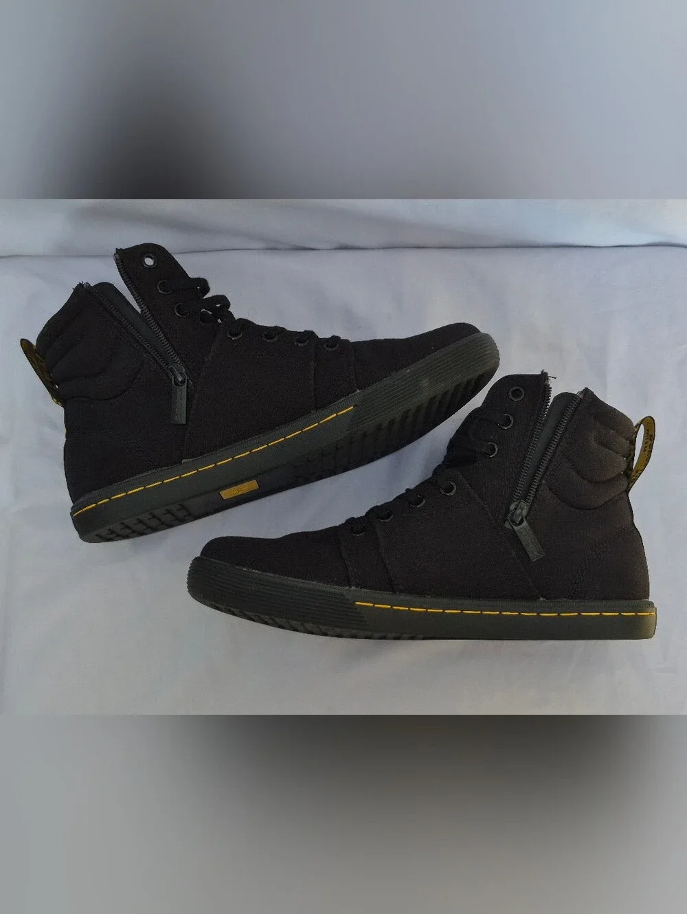 DR. MARTENS Rozarya II Black Canva Zipper  Women's High-Top Sneaker Size 9